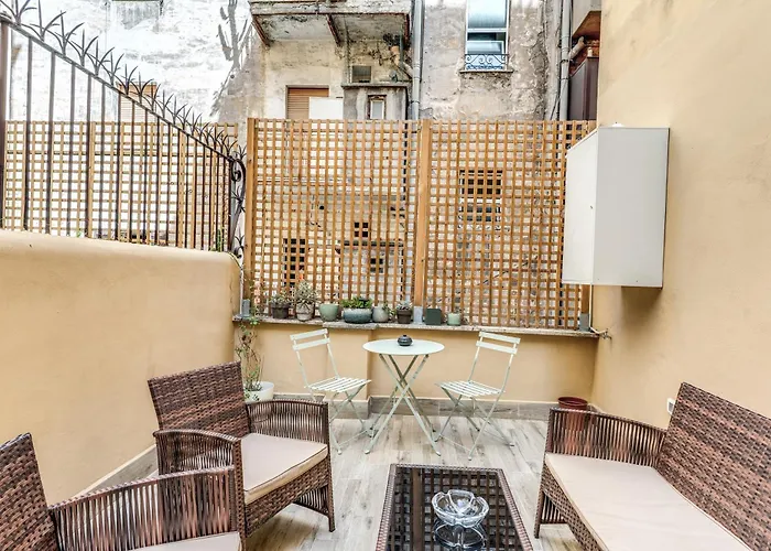 Kira Luxury With Terrace Apartament *